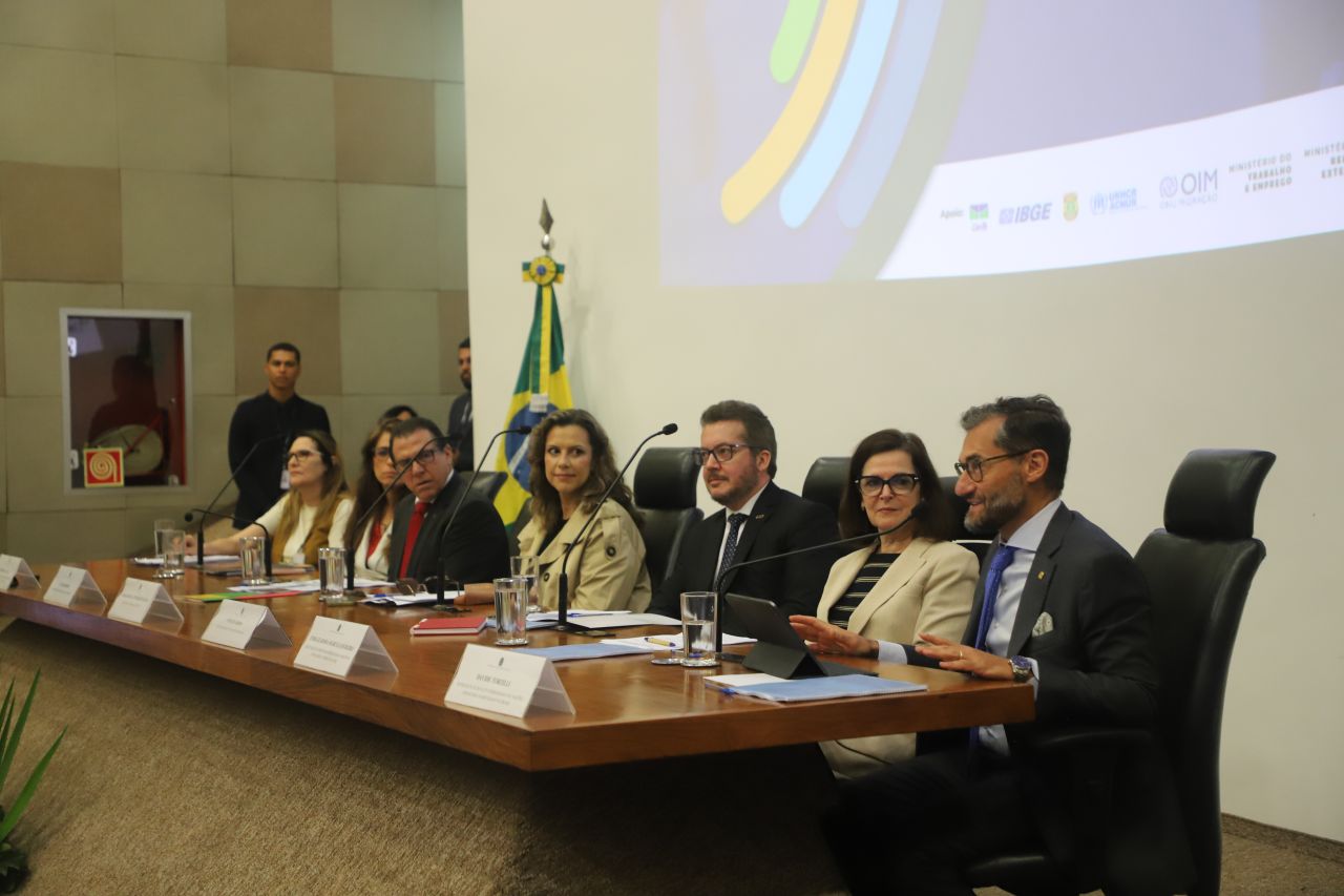Relatório aponta 2 milhões de pessoas refugiadas e migrantes no Brasil e destaca desafios de integração